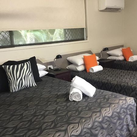 Golden Palms Motor Inn Bundaberg Luaran gambar