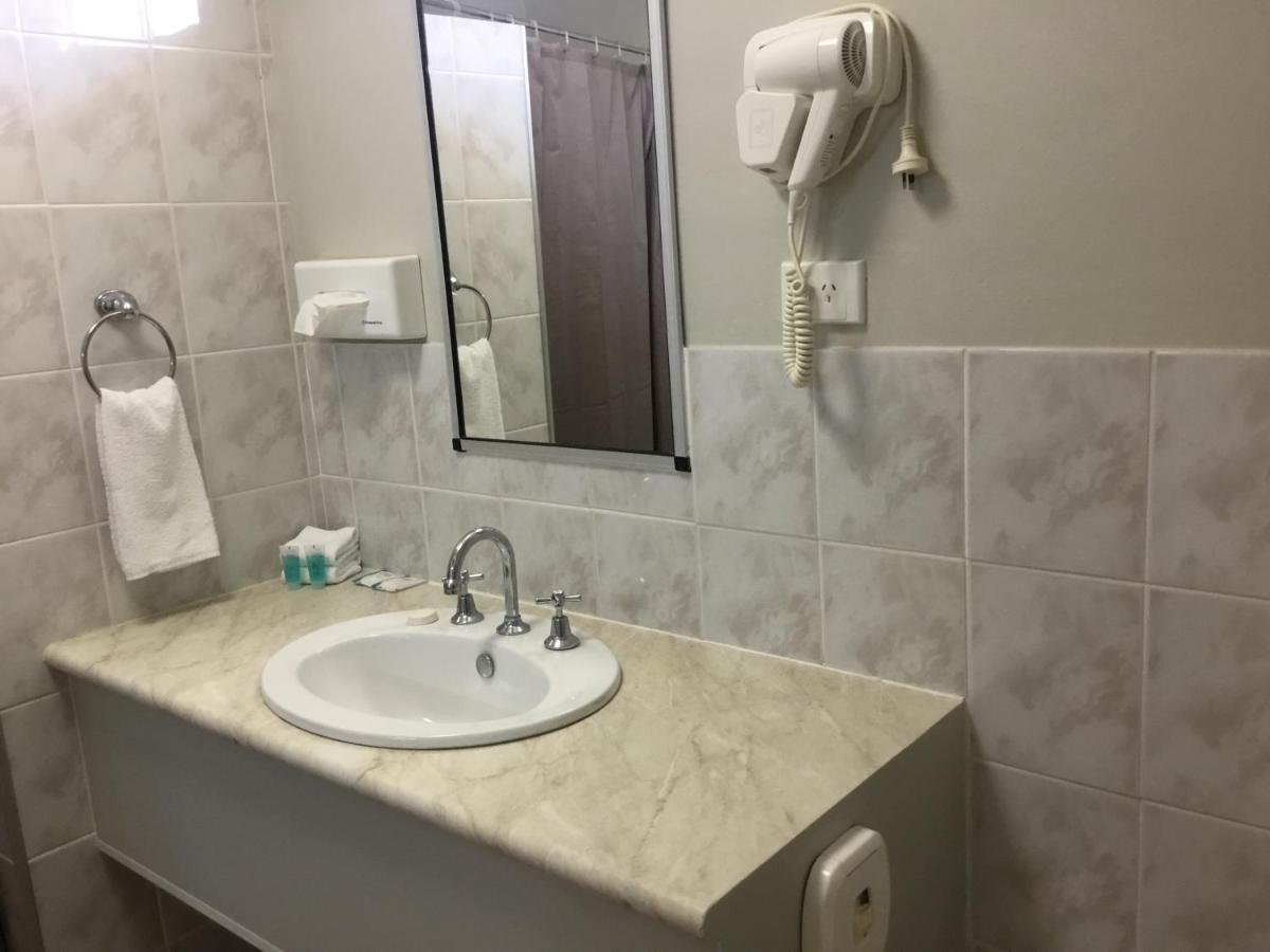 Golden Palms Motor Inn Bundaberg Luaran gambar