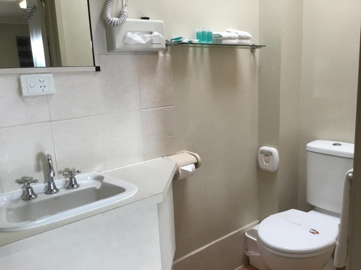 Golden Palms Motor Inn Bundaberg Luaran gambar