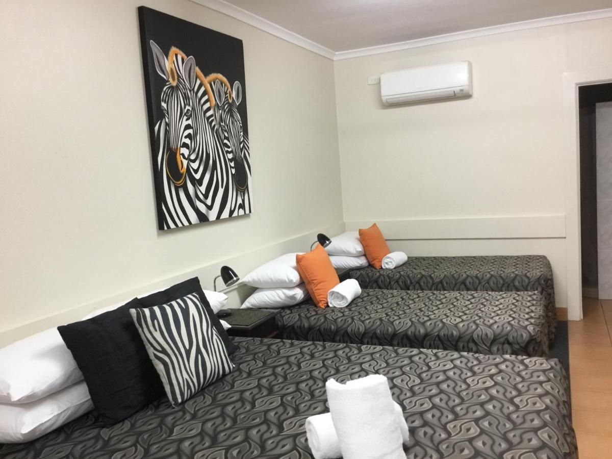 Golden Palms Motor Inn Bundaberg Luaran gambar