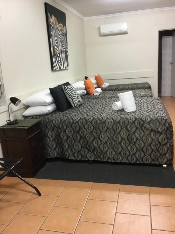 Golden Palms Motor Inn Bundaberg Luaran gambar