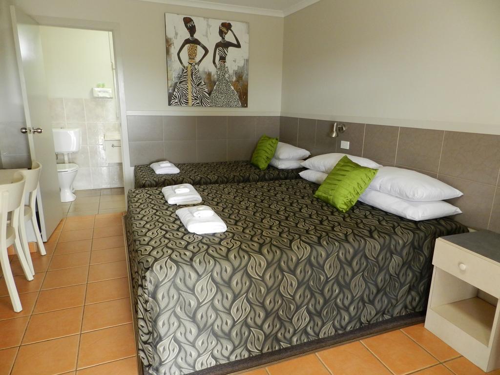 Golden Palms Motor Inn Bundaberg Luaran gambar