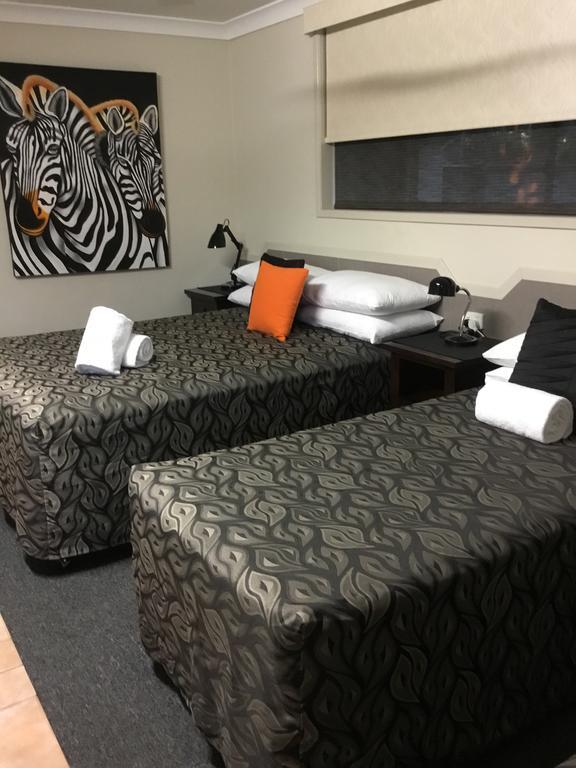 Golden Palms Motor Inn Bundaberg Luaran gambar